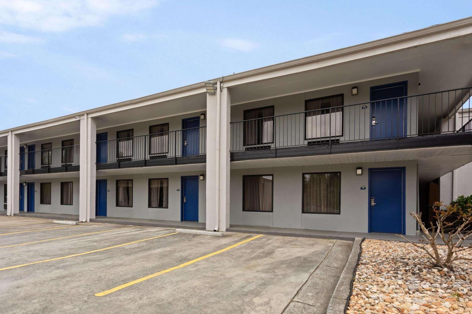 Days Inn By Wyndham Douglasville-Atlanta-Fairburn Road Exterior foto